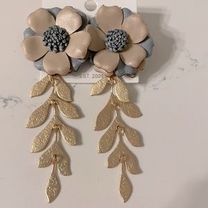 NEW Flower and Gold Earrings